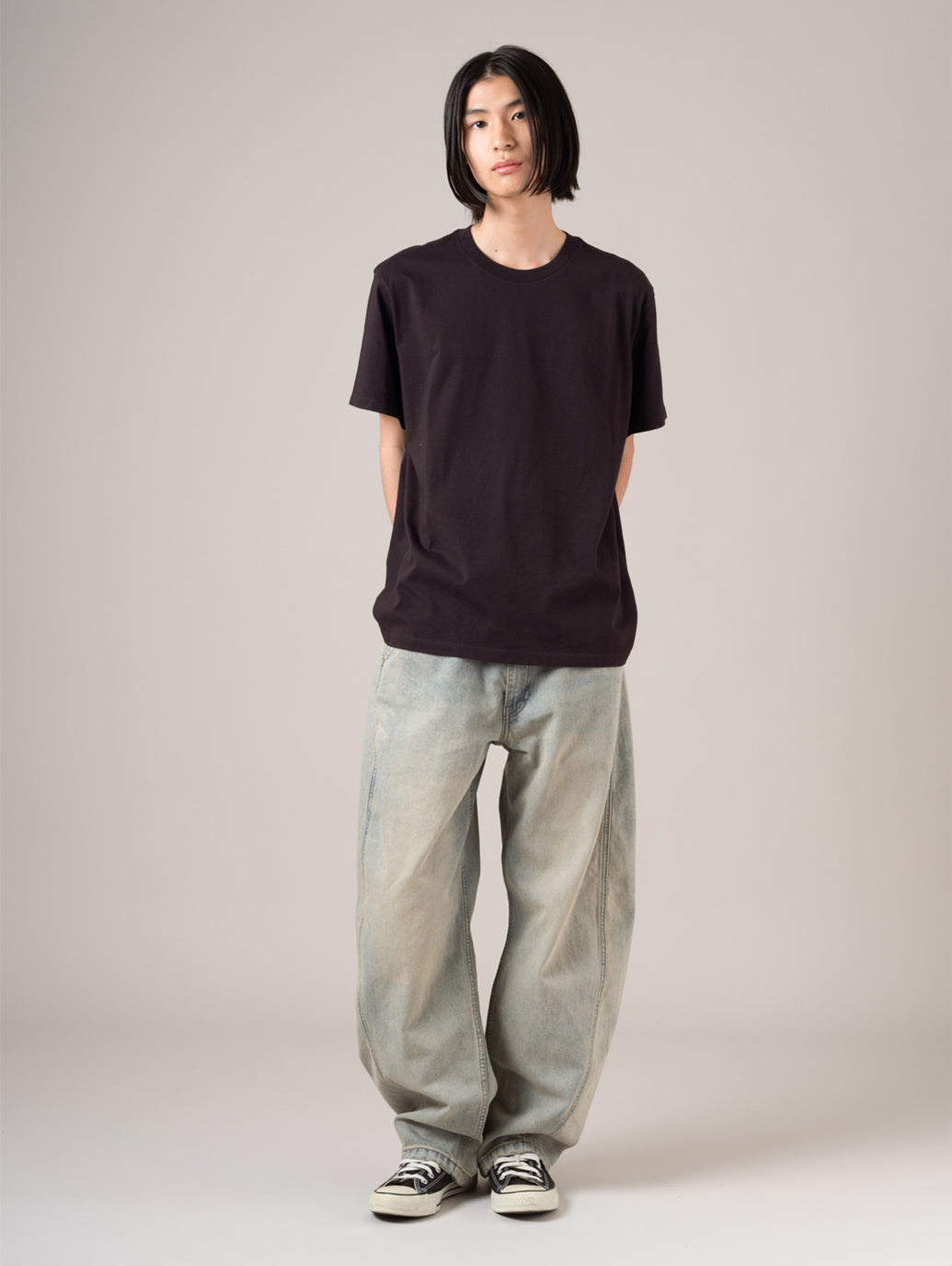 エッセンシャルTシャツ