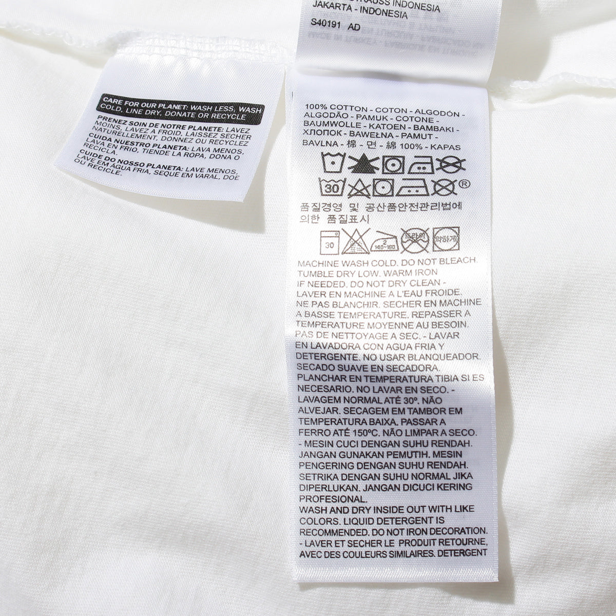 グラフィックカットソー BETTER WHITE