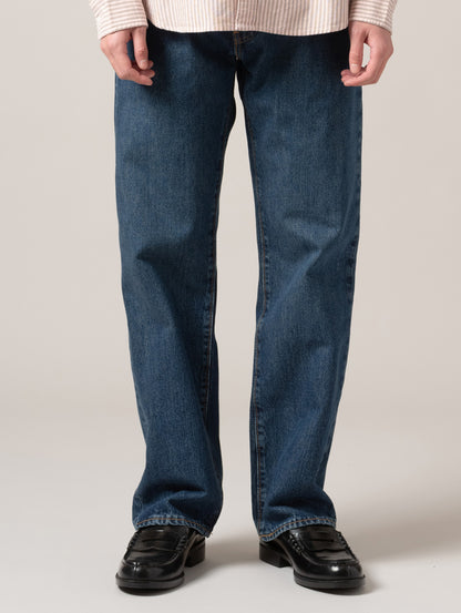 555™ リラックスストレート ジーンズ ダークインディゴ