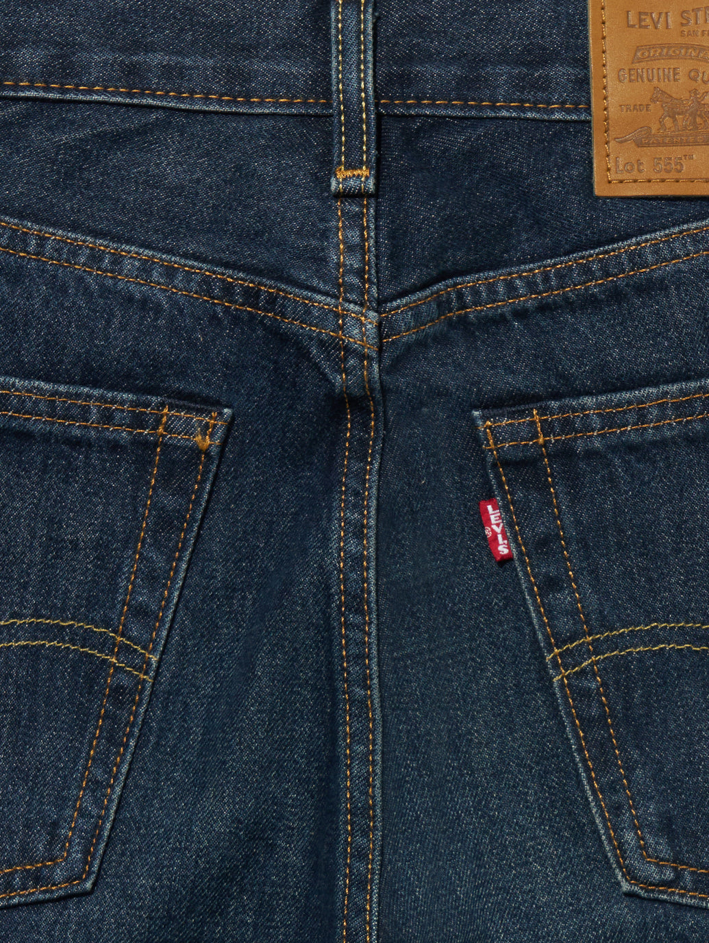 555™ リラックスストレート ダークインディゴ UP THE SCORE