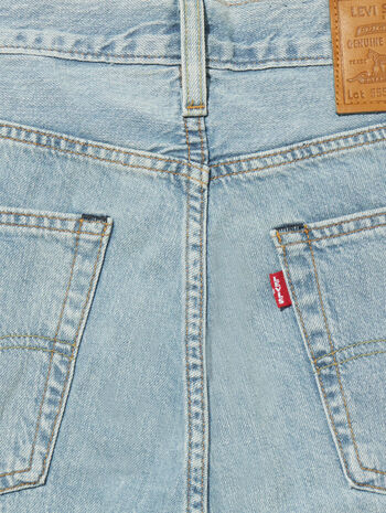 555™ リラックスストレート ジーンズ ライトインディゴ