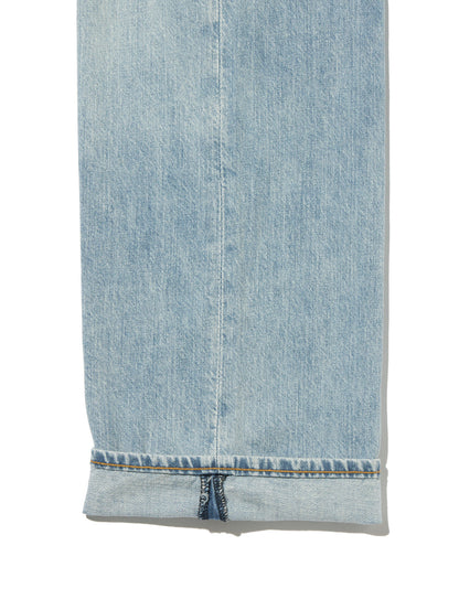 555™ リラックスストレート ジーンズ ライトインディゴ