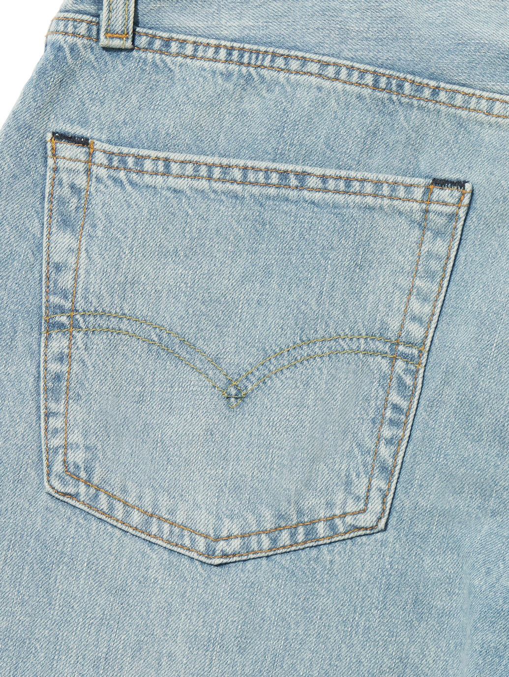 555™ リラックスストレート ジーンズ ライトインディゴ