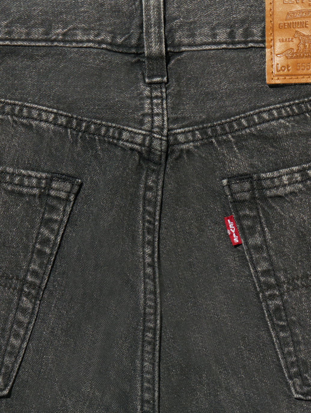 555™ リラックスストレート ジーンズ ブラック