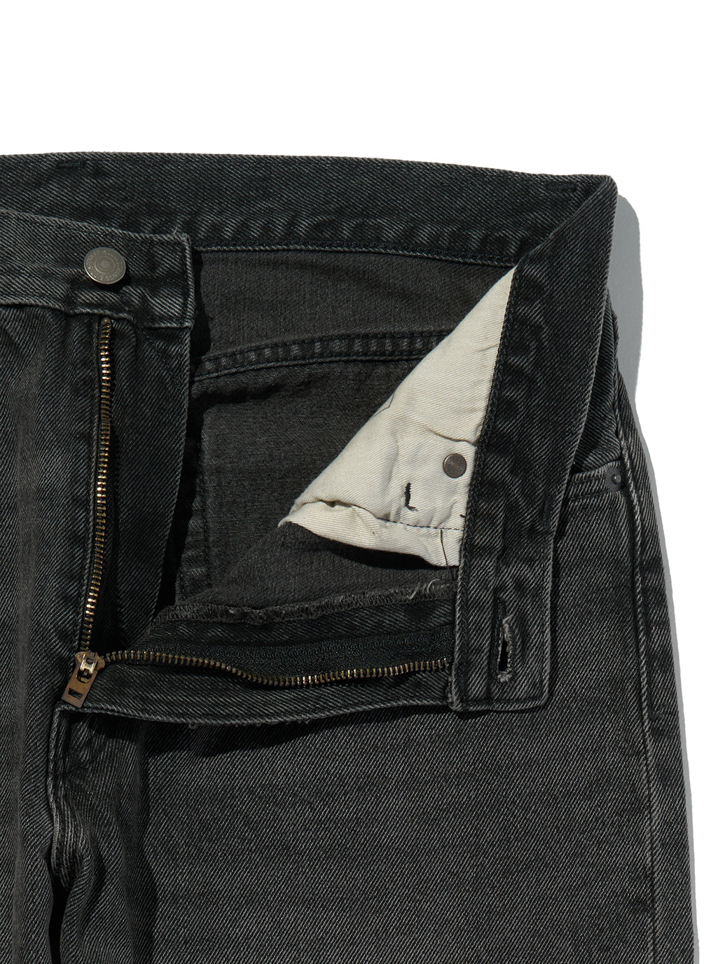 555™ リラックスストレート ジーンズ