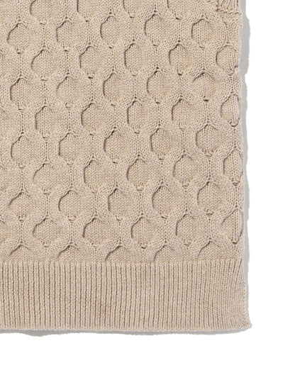 ケーブルニット ベスト