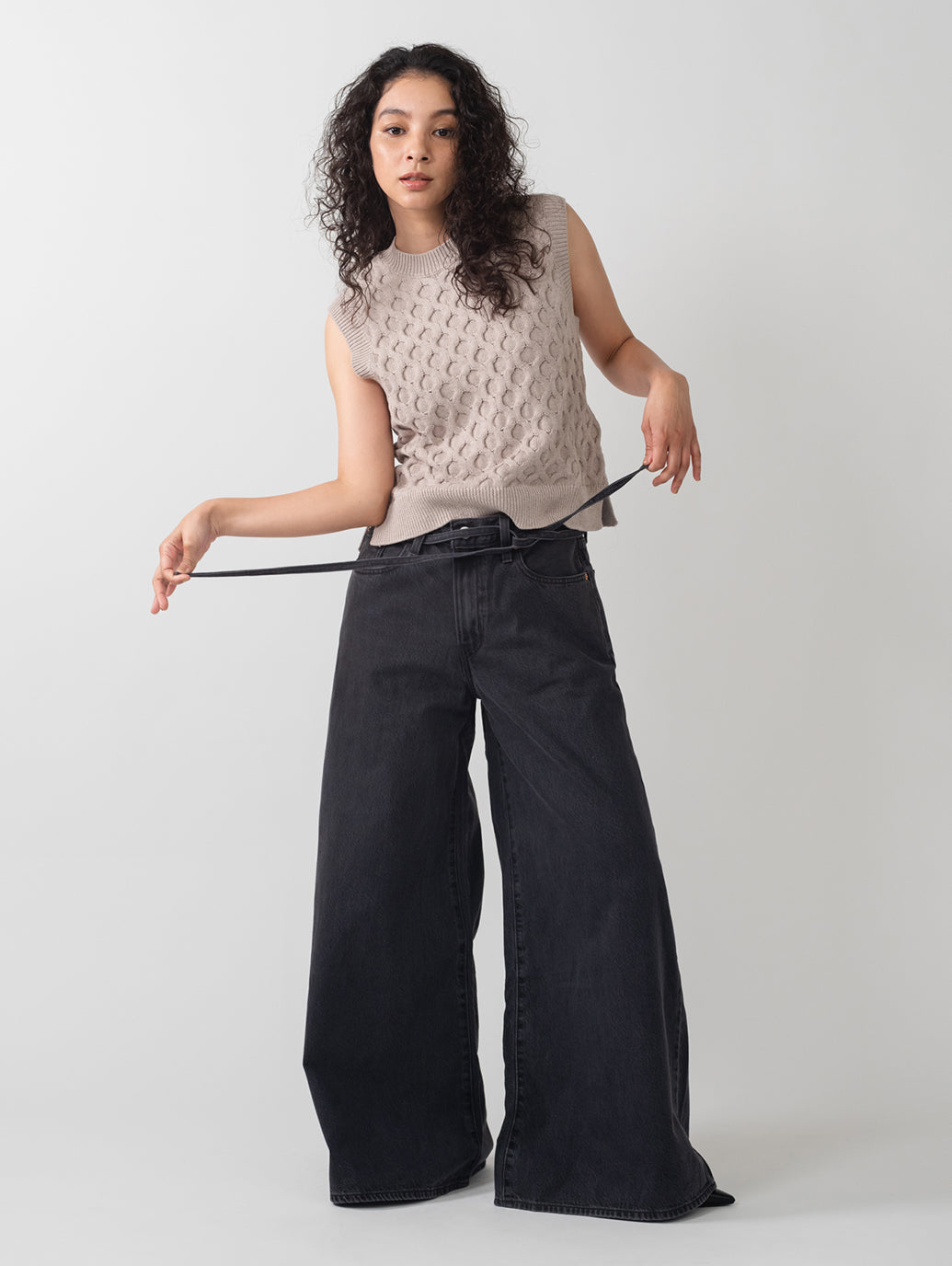 ケーブルニット ベスト