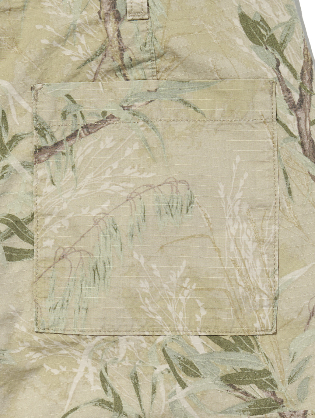 パラシュートカーゴパンツ