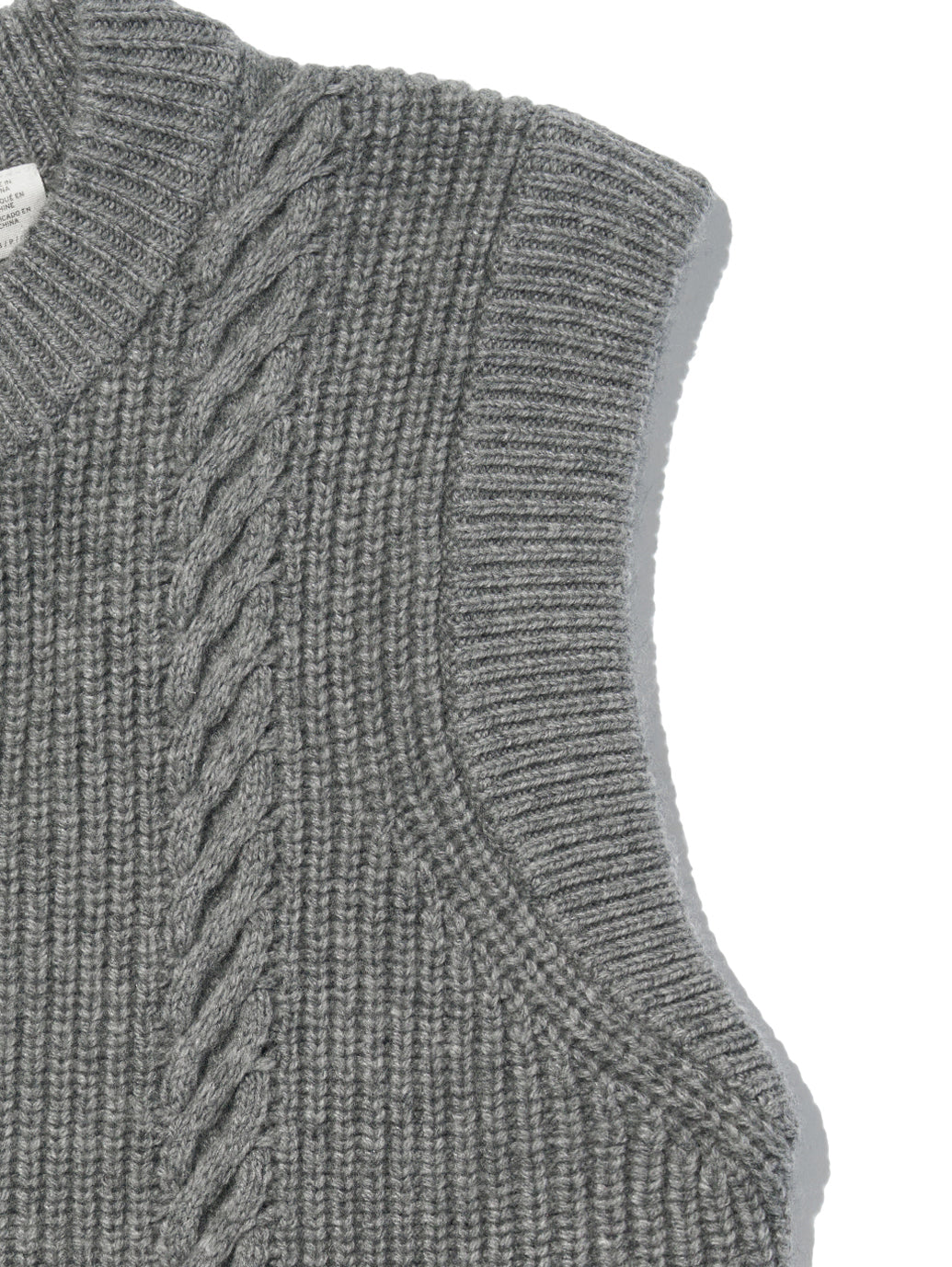 ケーブルニット ベスト