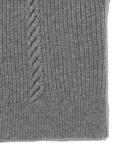 ケーブルニット ベスト