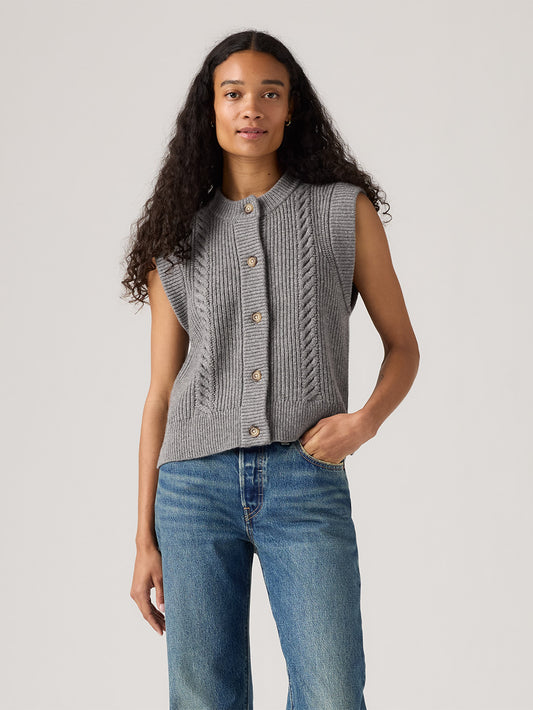 ケーブルニット ベスト