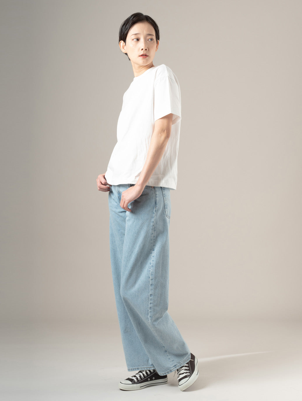 BLUETAB™ DROP バレルジーンズ ライトインディゴ