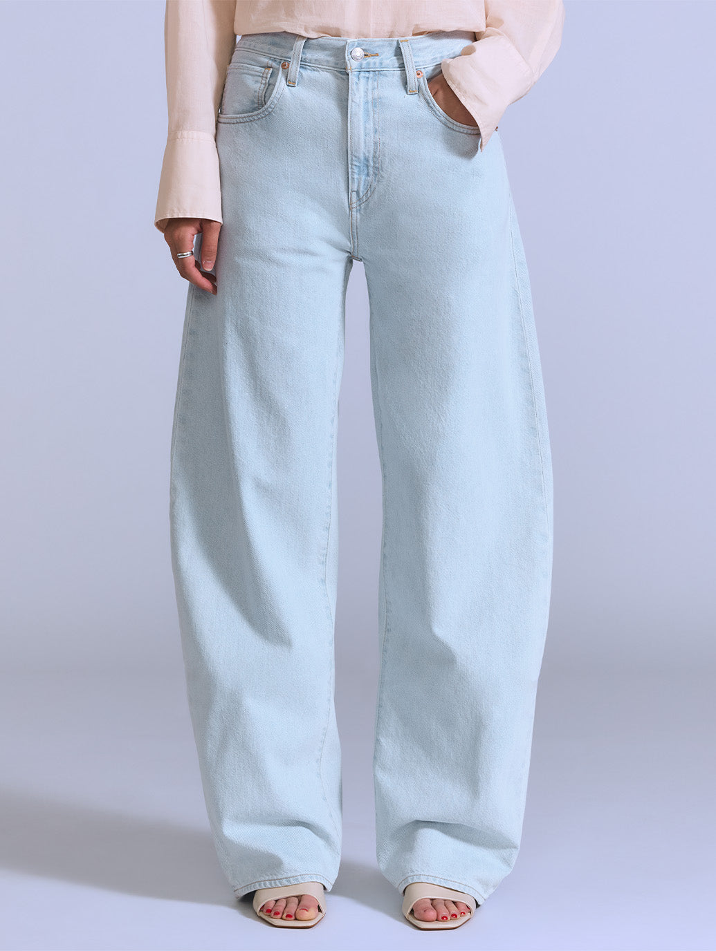 BLUETAB™ DROP バレルジーンズ ライトインディゴ