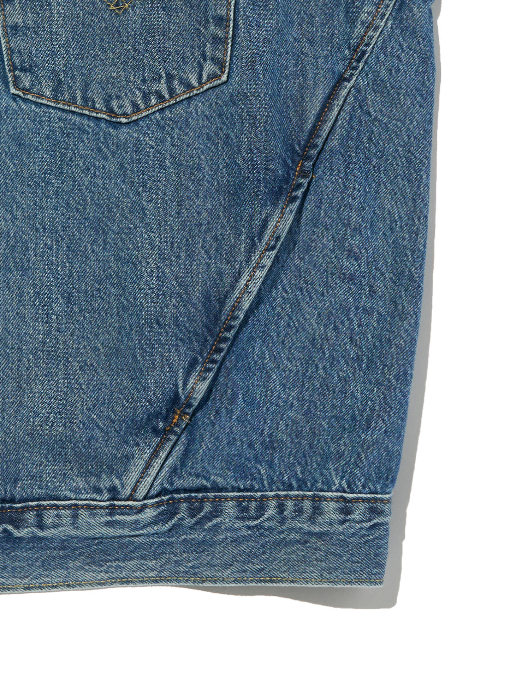 ツイステッドジャケットトラッカージャケット ミディアムインディゴ