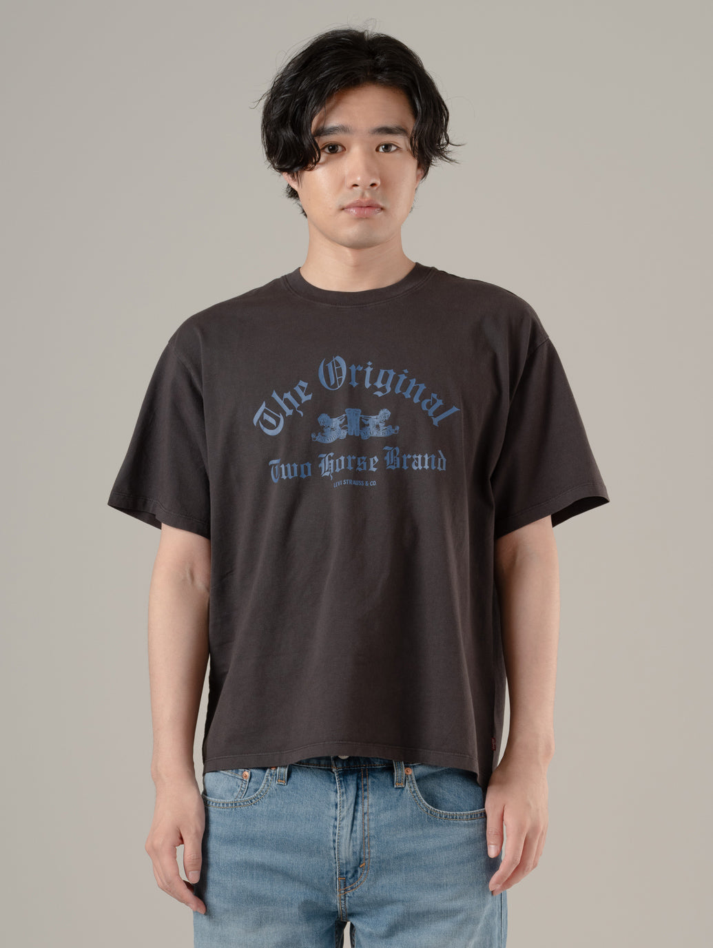 グラフィックボックスTシャツ