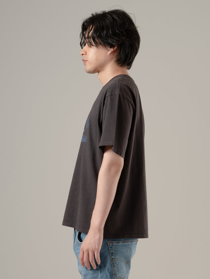 グラフィックボックスTシャツ