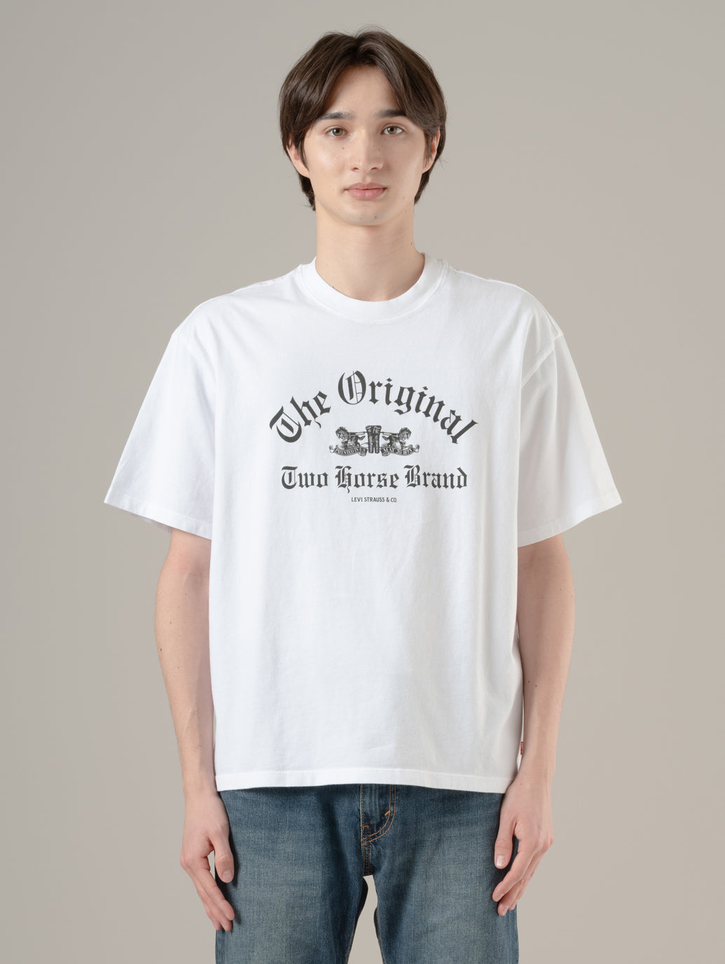 グラフィックボックスTシャツ