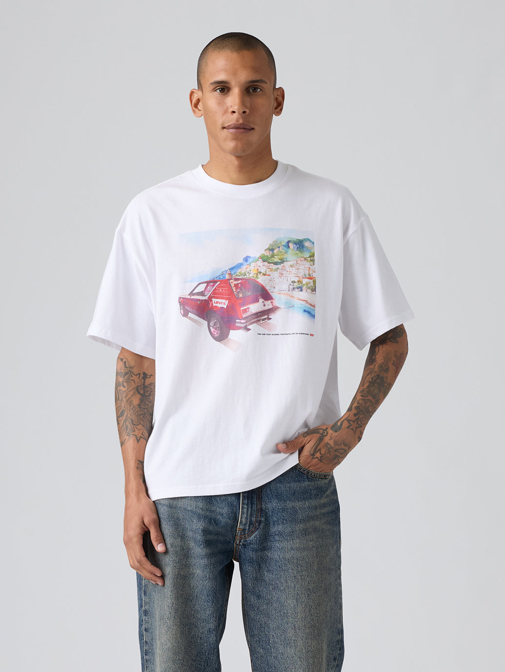 グラフィックボックスTシャツ