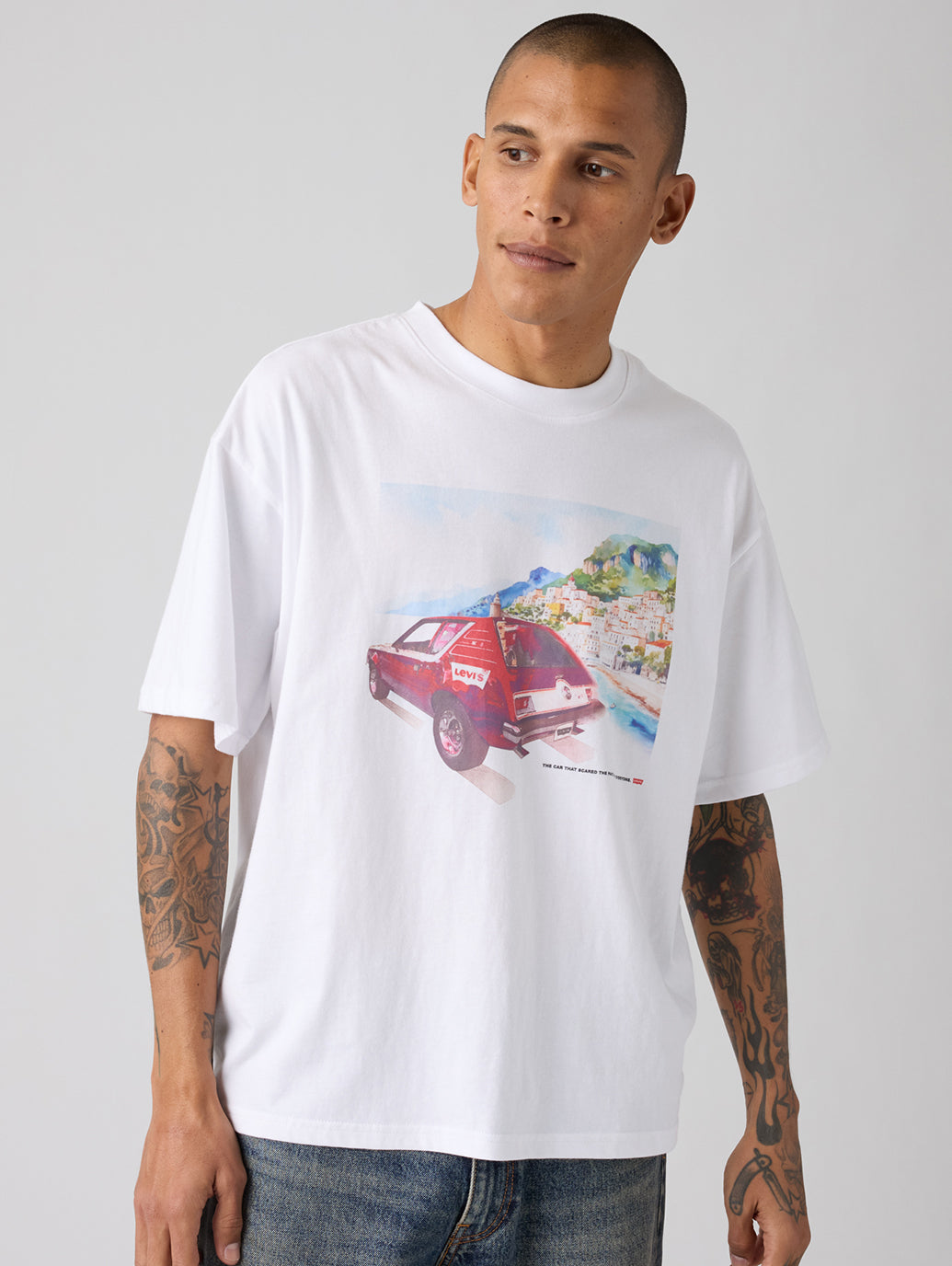 グラフィックボックスTシャツ