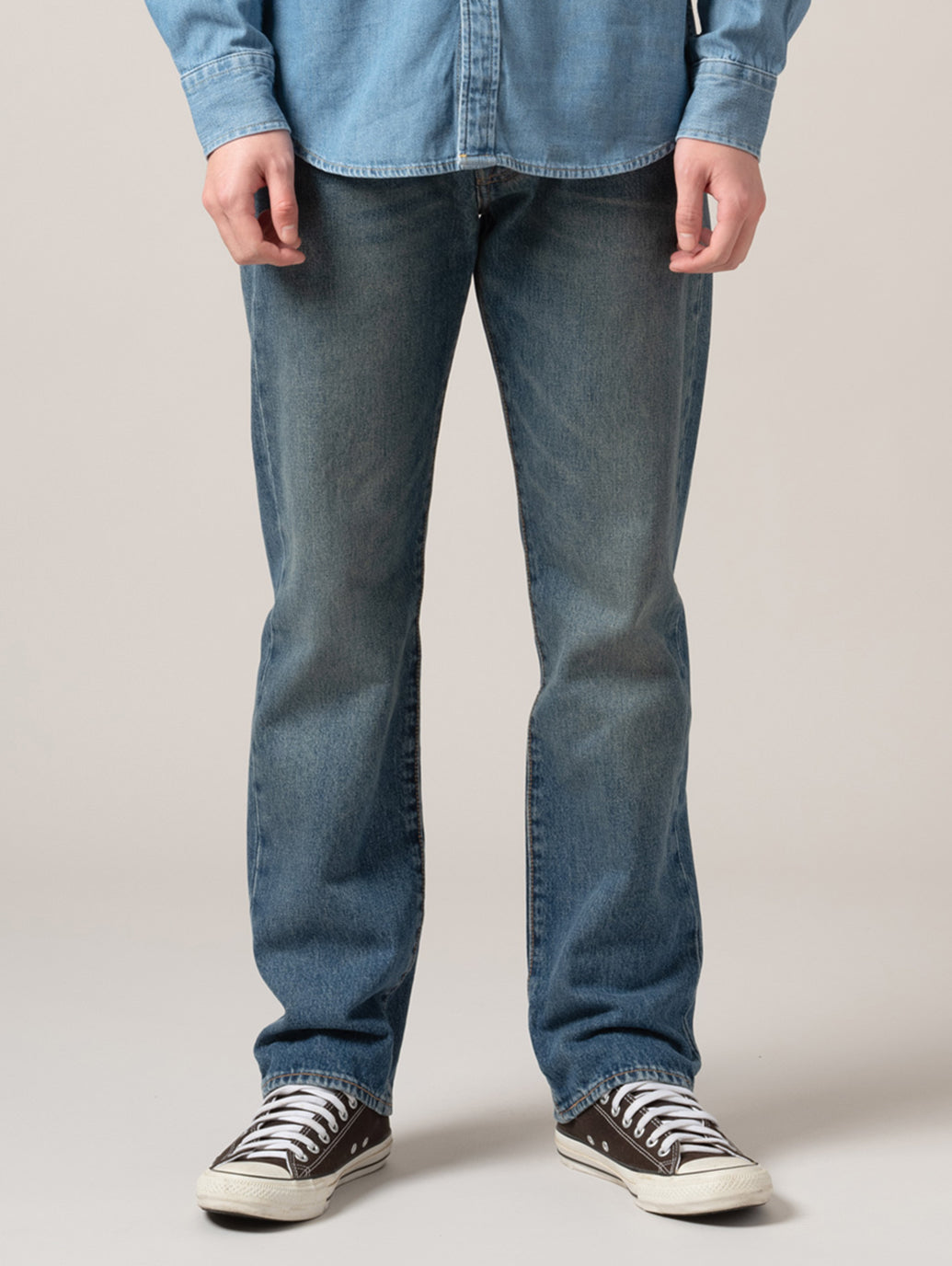 501® オリジナルジーンズ ミディアムインディゴ