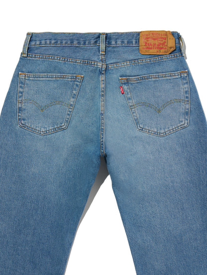 501® オリジナルジーンズ ミディアムインディゴ