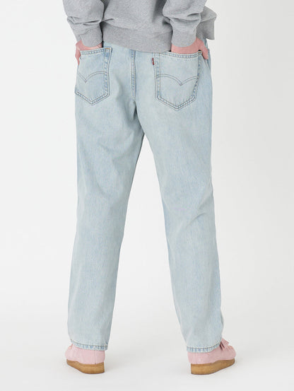 550™ リラックス ジーンズ ライトインディゴ