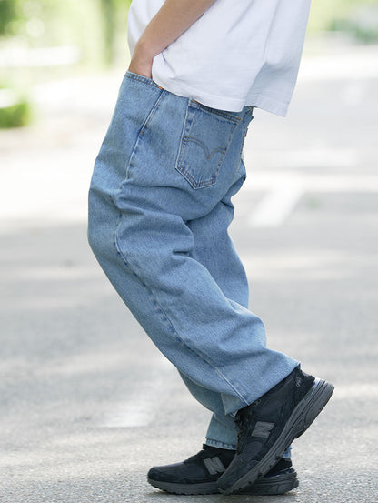 550™ リラックス ジーンズ ライトインディゴ