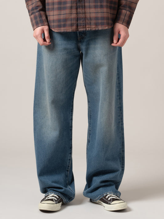 501® LOOSE ジーンズ ミディアムインディゴ