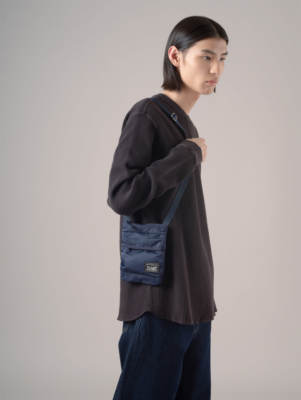 ミッションベイ クロスボディポーチ