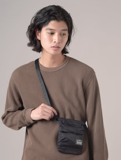 ミッションベイ クロスボディポーチ