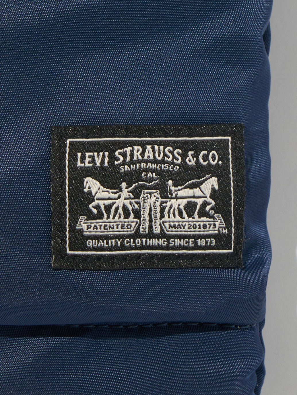 ミッションベイ クロスボディポーチ