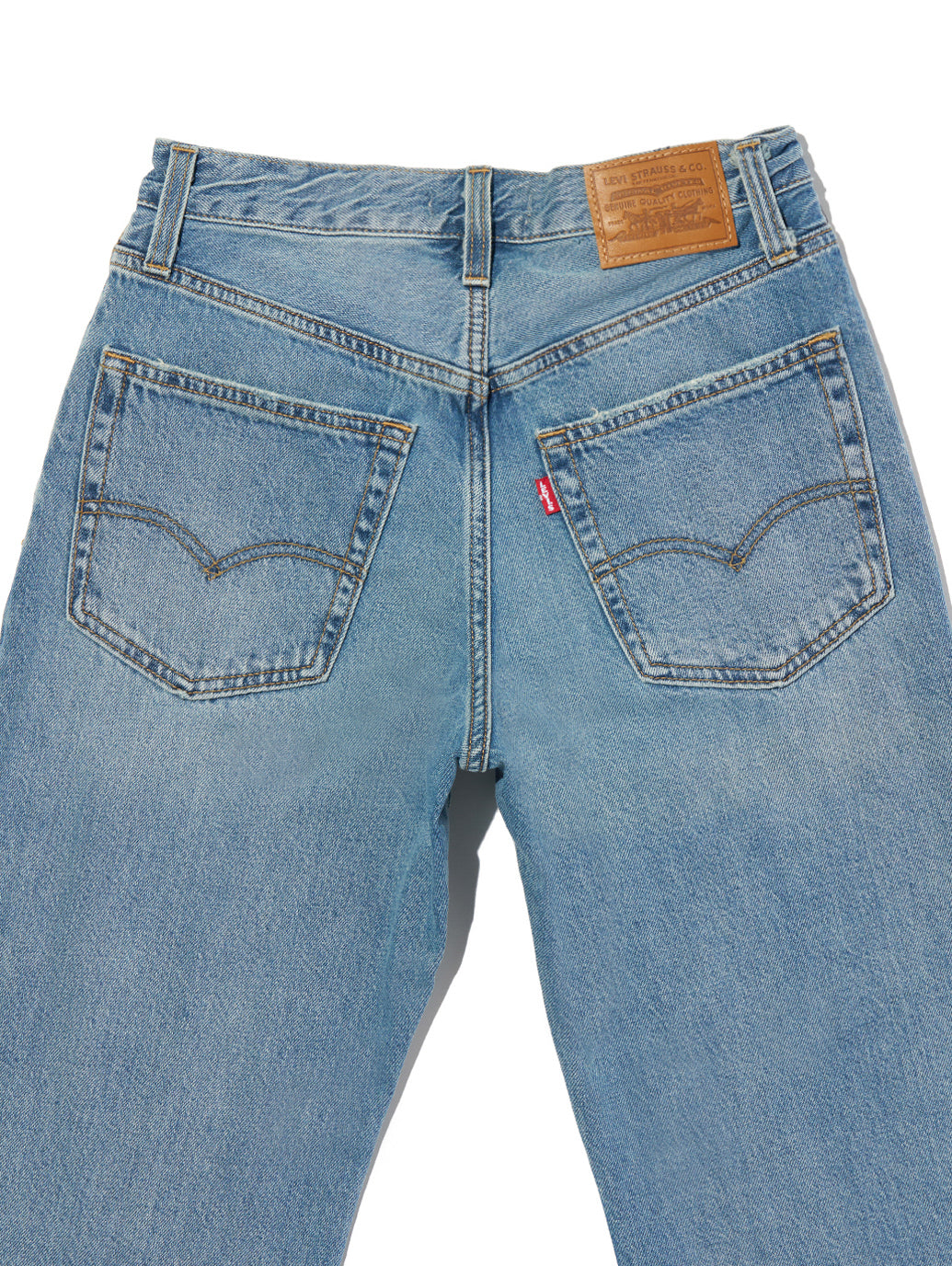 ROSÉ（ロゼ）着用 LOOSE BOOT ジーンズ ミディアムインディゴ