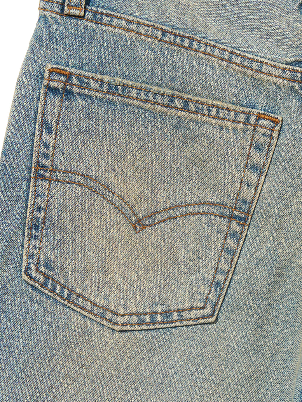 ROSÉ（ロゼ）着用 LOOSE BOOT ジーンズ ミディアムインディゴ