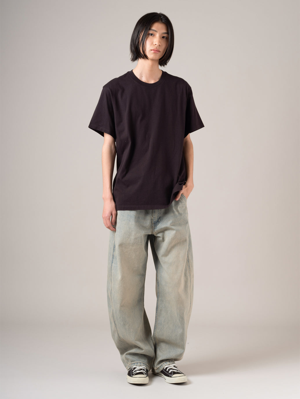 エッセンシャルTシャツ