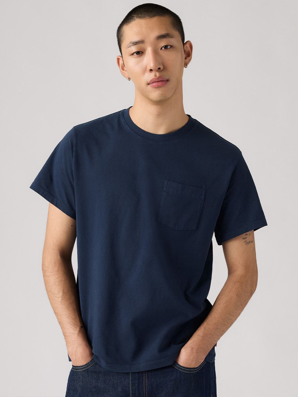 エッセンシャルポケットTシャツ