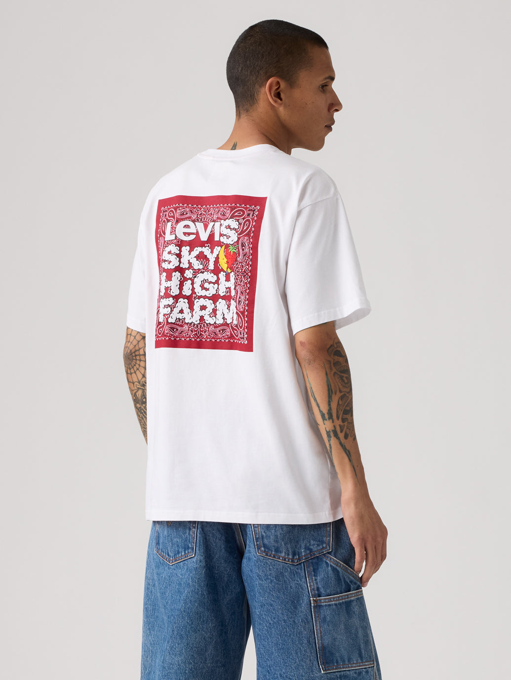 Levi’s® x Sky High Farm Goods ポケットTシャツ