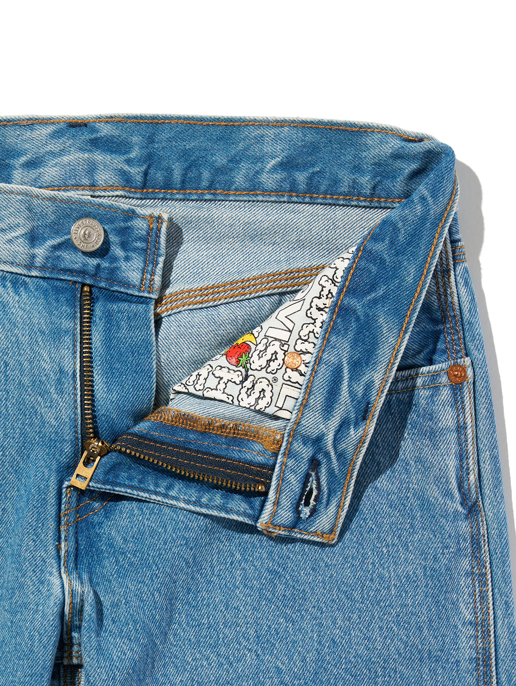 Levi’s® x Sky High Farm Goods ストレートジーンズ ミディアムインディゴ