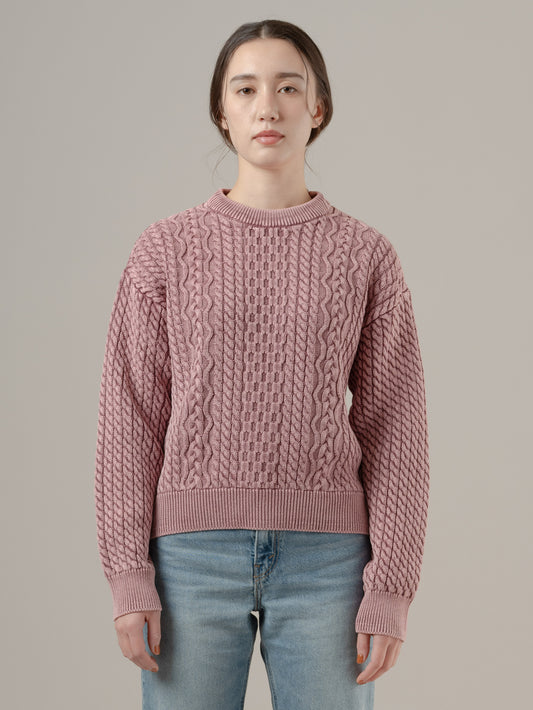 LEILAH ケーブルクルーネックセーター