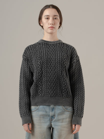 LEILAH ケーブルクルーネックセーター