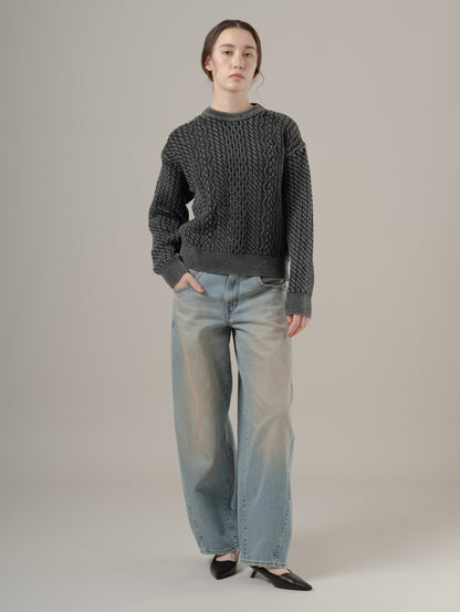 LEILAH ケーブルクルーネックセーター