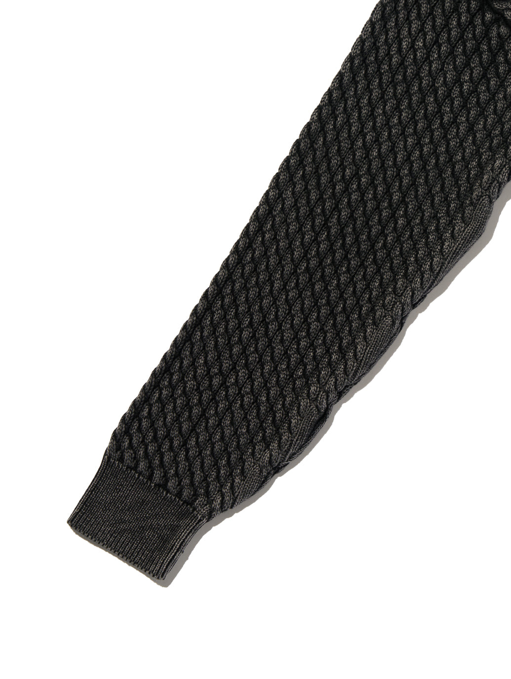 LEILAH ケーブルクルーネックセーター