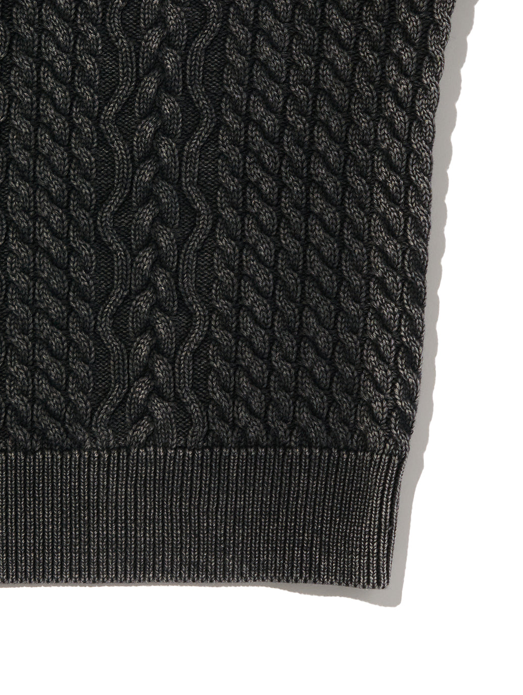 LEILAH ケーブルクルーネックセーター