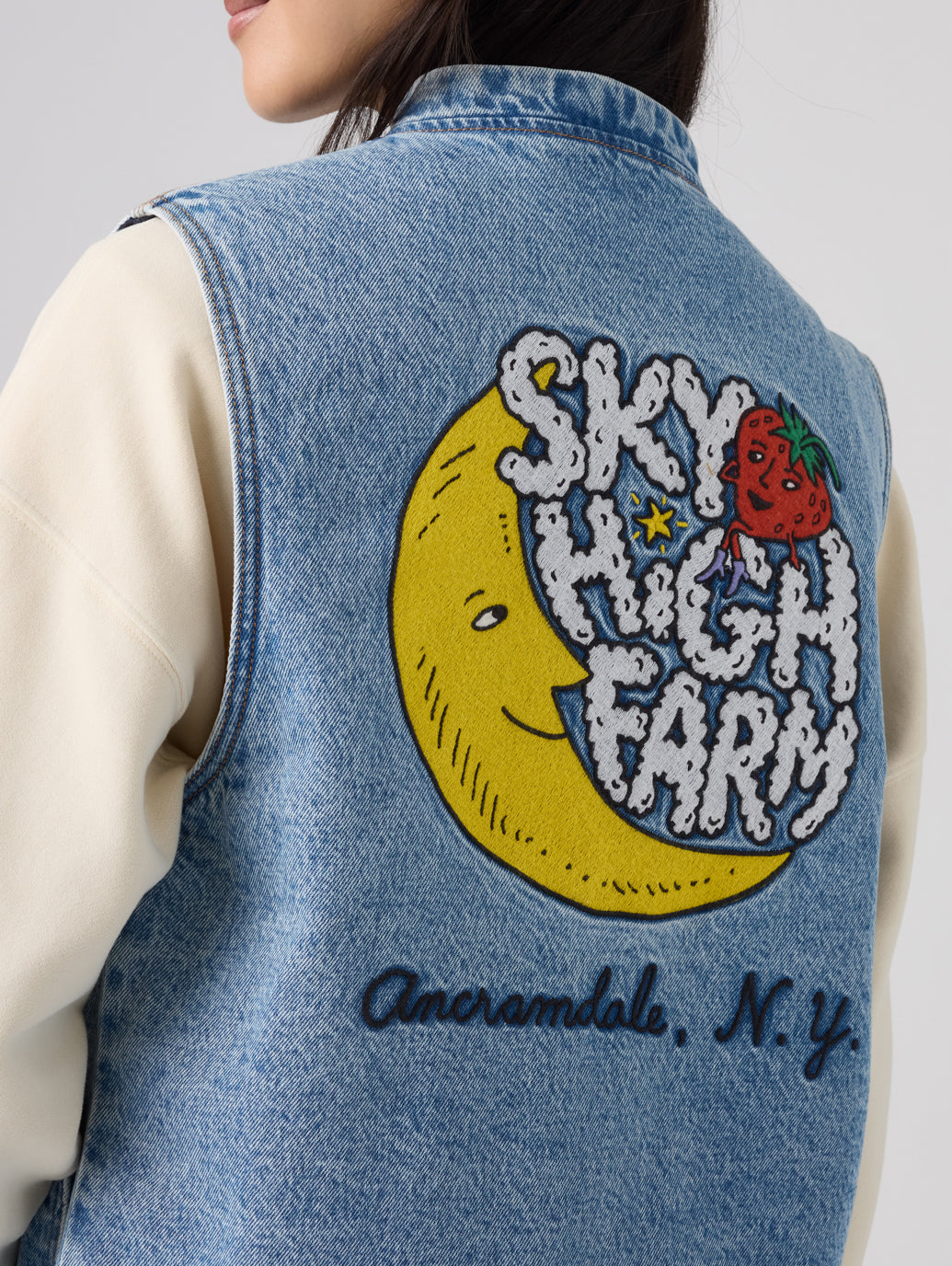 Levi’s® x Sky High Farm Goods ベスト