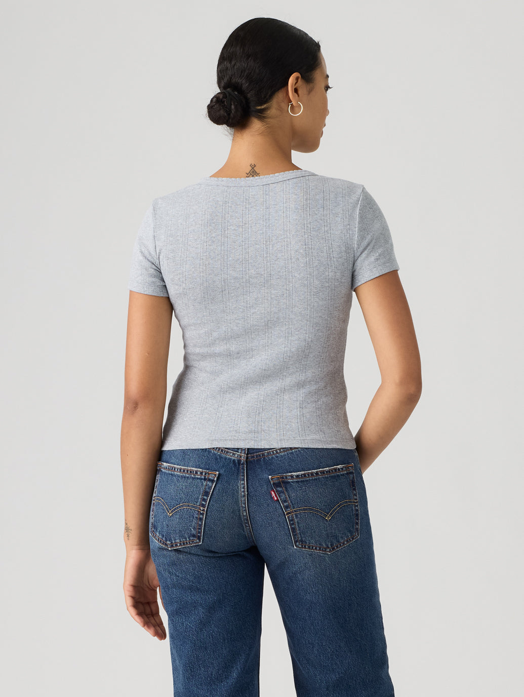 DRY GOODS POINTELLE SS HENLEY SILVER HEATHER GRAY