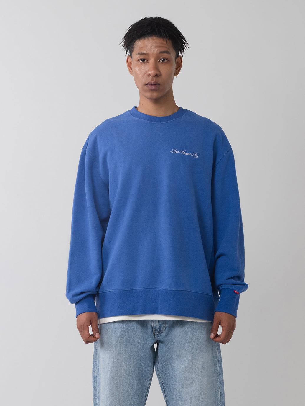 グラフィック クルーネックスウェットシャツ