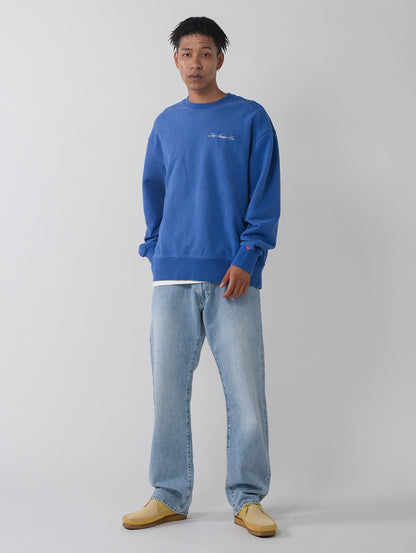 555™ リラックスストレート ジーンズ ライトインディゴ