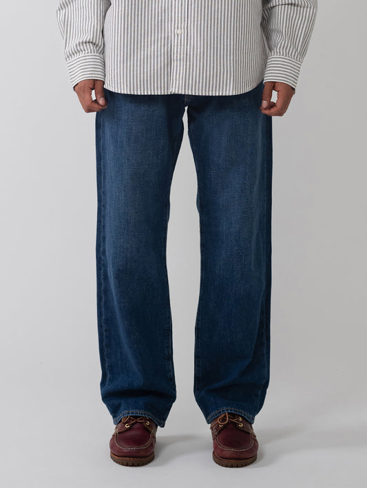 555™ ジーンズ リラックスストレート ミディアムインディゴ