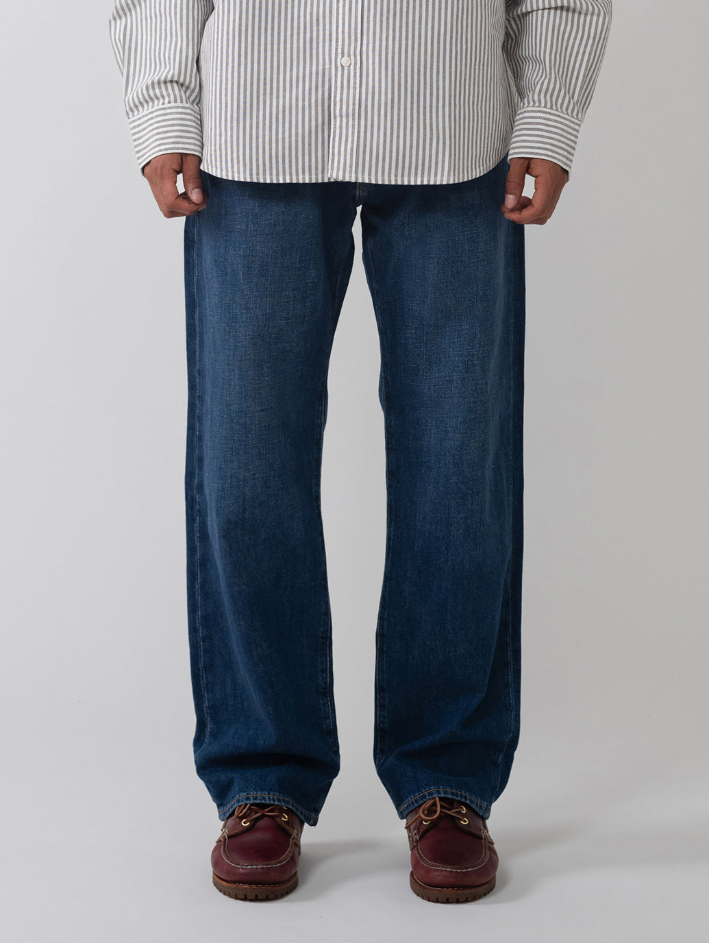 555™ ジーンズ リラックスストレート ミディアムインディゴ