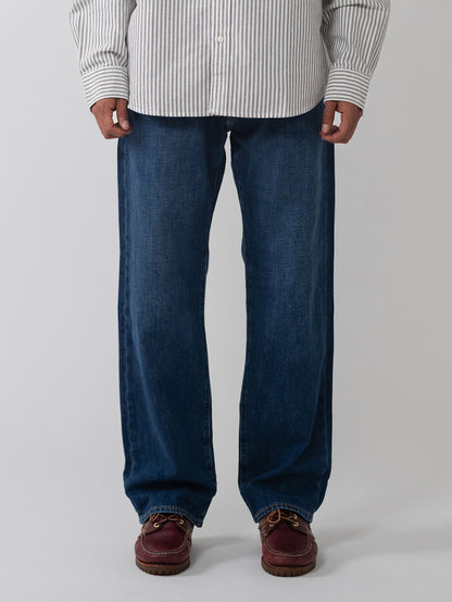 555™ ジーンズ リラックスストレート ミディアムインディゴ