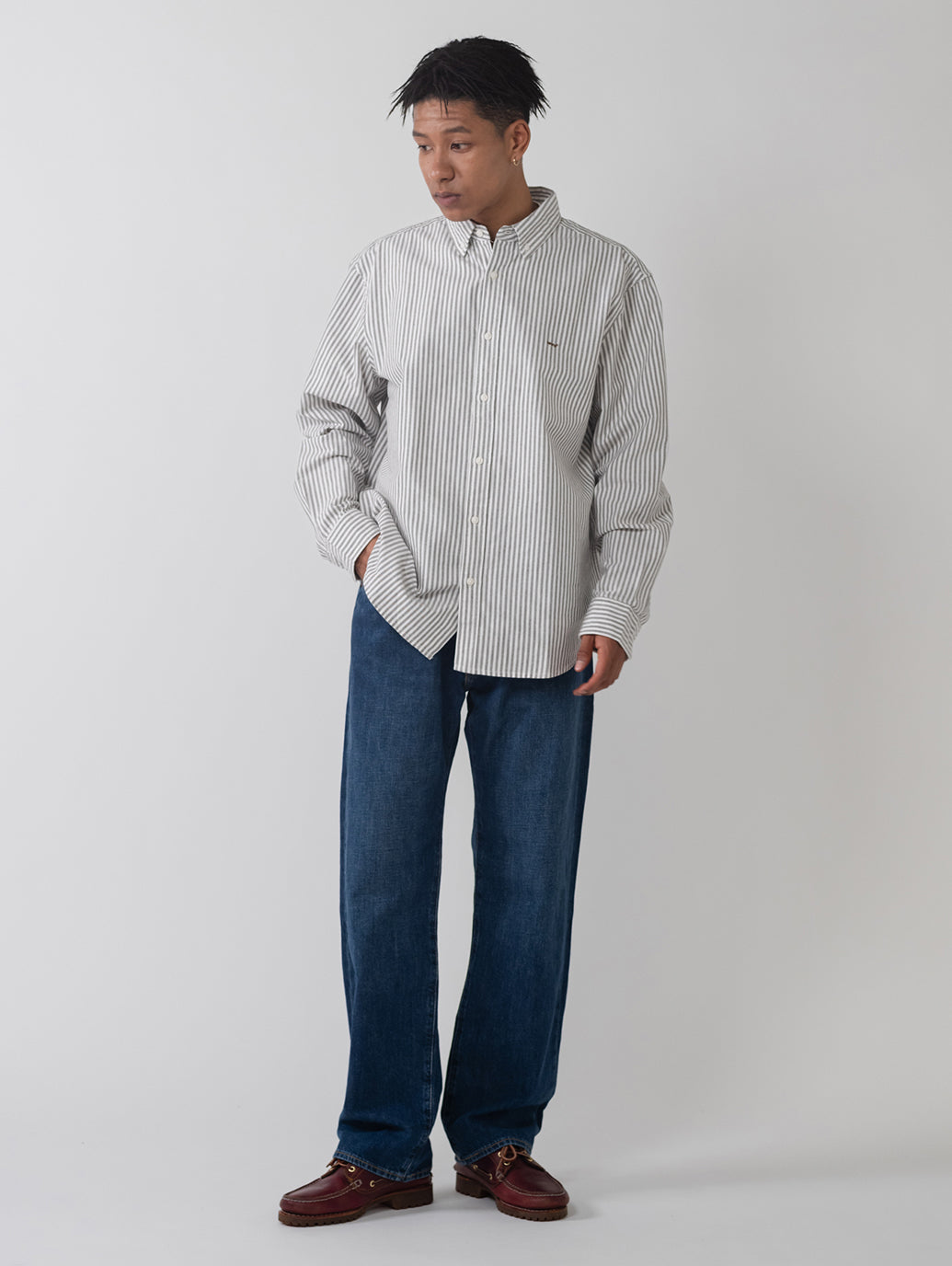 555™ ジーンズ リラックスストレート ミディアムインディゴ